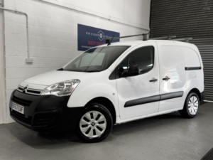 2017 Citroen Berlingo 1.6 Bluehdi 625 Enterprise in White — image 2