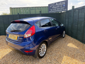 2015 Ford Fiesta 1.0t Ecoboost Titanium X Euro 6 (s/s) 5dr in Blue — image 5