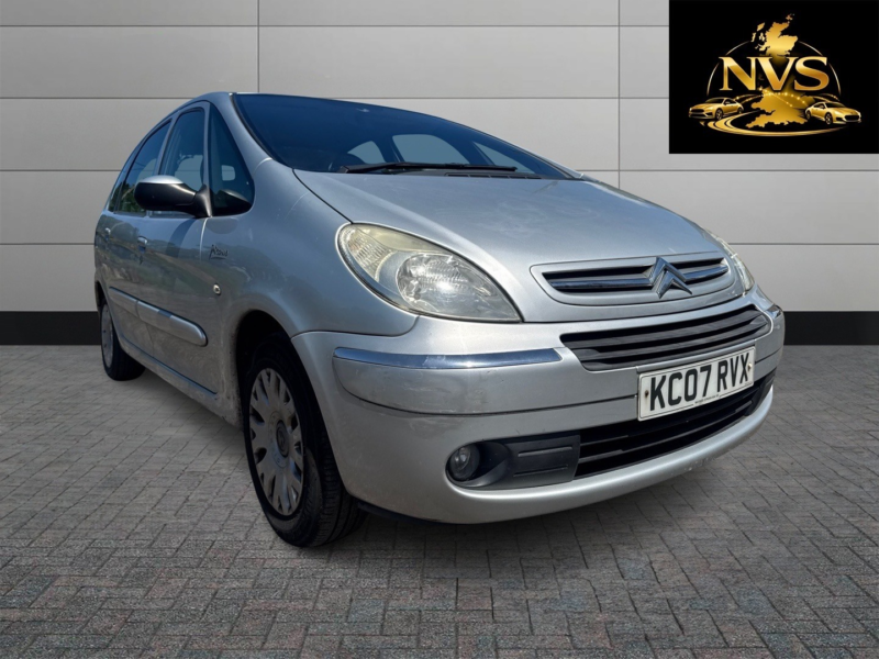 2007 Citroen Xsara Picasso 1.6 I 16v Desire in Silver — image 1