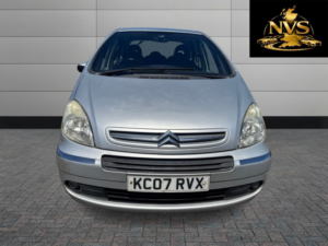 2007 Citroen Xsara Picasso 1.6 I 16v Desire in Silver — image 2