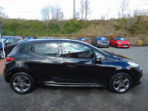 2017 Renault Clio 0.9 Dynamique Nav Tce 90 * Mot March 2027 * 6 Service Stamps * Lez Compliant * Finance Available * F in Black — image 2