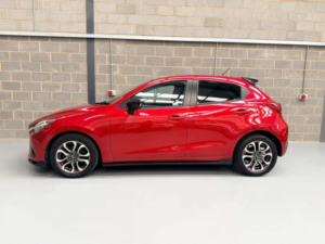 2016 Mazda Mazda2 1.5 Skyactiv-G Sport Black Euro 6 (s/s) 5dr in Red — image 6