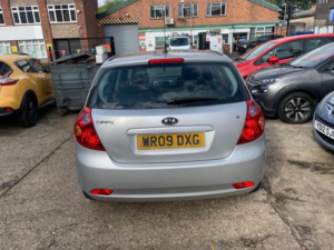 2009 Kia Ceed 1.6 Ls 5dr in Silver — image 6