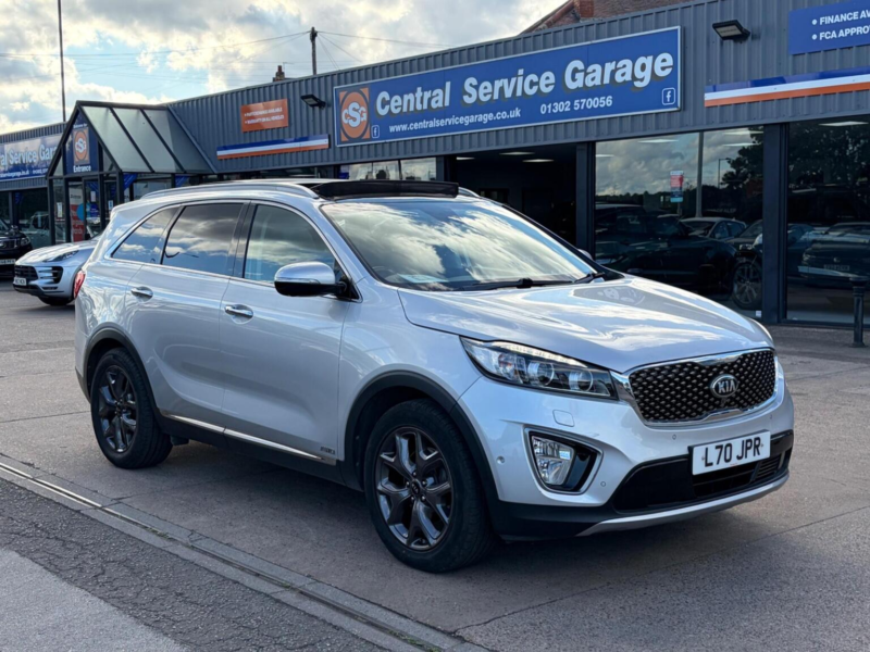 2017 Kia Sorento 2.2 Crdi Kx-4 Auto AWD Euro 6 5dr in Silver — image 1