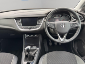2018 Vauxhall Grandland X 1.6 Turbo D Blueinjection Sport Nav Euro 6 (s/s) 5dr in Red — image 2