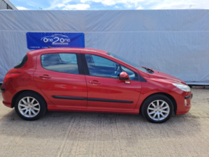 2009 Peugeot 308 1.6 Hdi Verve in Red — image 6