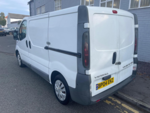 2004 Vauxhall Vivaro 1.9 2700 Dti Fwd L1 4dr in White — image 3