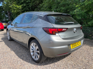 2016 Vauxhall Astra 1.4i Design Hatchback 5dr Petrol Manual Euro 6 (100 Ps) in Grey — image 4