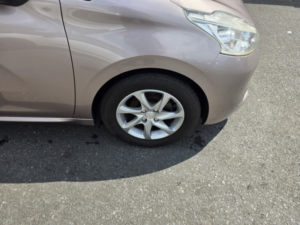 2013 Peugeot 208 1.4 E-Hdi Active in Pink — image 4