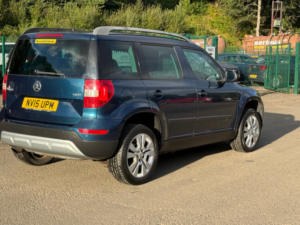 2015 Skoda Yeti 1.2 Tsi Elegance SUV 5dr Petrol DSG Euro 5 (105 Ps) in Blue — image 5