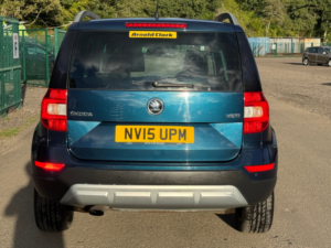 2015 Skoda Yeti 1.2 Tsi Elegance SUV 5dr Petrol DSG Euro 5 (105 Ps) in Blue — image 6