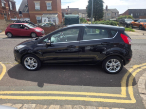 2016 Ford Fiesta 1.0t Ecoboost Zetec Euro 6 (s/s) 5dr in Black — image 5