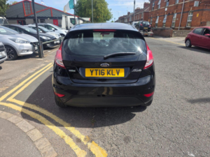 2016 Ford Fiesta 1.0t Ecoboost Zetec Euro 6 (s/s) 5dr in Black — image 6