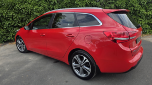 2016 Kia Ceed 1.6 Crdi Gt-Line Sportwagon (euro 6) in Red — image 3