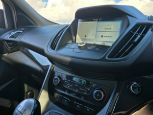 2016 Ford Kuga 2.0 Tdci Ecoblue St-Line SUV 5dr Diesel Manual AWD Euro 6 (s/s) (180 Ps) in Blue — image 4