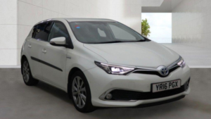 2016 Toyota Auris 1.8 Vvt-H Excel CVT Euro 6 (s/s) 5dr in White — image 2