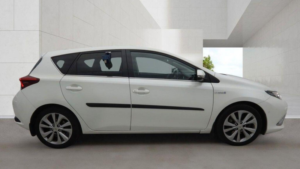 2016 Toyota Auris 1.8 Vvt-H Excel CVT Euro 6 (s/s) 5dr in White — image 6