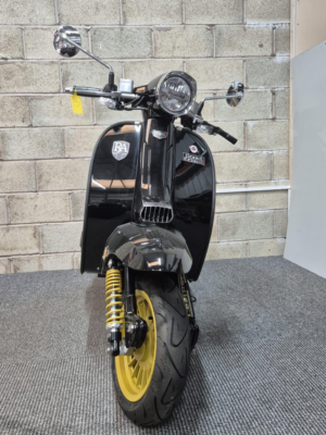 2025 Royal Alloy Gp125 Lc Se in Black — image 2