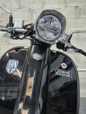 2025 Royal Alloy Gp125 Lc Se in Black — image 4