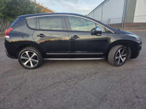 2014 Peugeot 3008 1.6 Vti Allure in Black — image 2