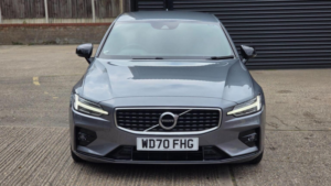 2019 Volvo S60 2.0 T5 R-Design Plus Auto Euro 6 (s/s) 4dr in Grey — image 2