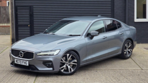 2019 Volvo S60 2.0 T5 R-Design Plus Auto Euro 6 (s/s) 4dr in Grey — image 3
