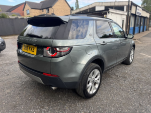 2015 Land Rover Discovery Sport 2.2 Sd4 Hse SUV 5dr Diesel Auto 4WD Euro 5 (s/s) (190 Ps) in Grey — image 5