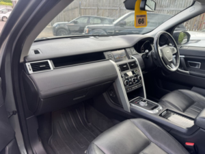 2015 Land Rover Discovery Sport 2.2 Sd4 Hse SUV 5dr Diesel Auto 4WD Euro 5 (s/s) (190 Ps) in Grey — image 6
