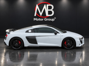 2022 Audi R8 Audi-Coupe,r8 5.2-V10 in White — image 2
