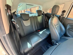 2013 Ford Ka 1.2 Titanium Euro 5 3dr in White — image 6