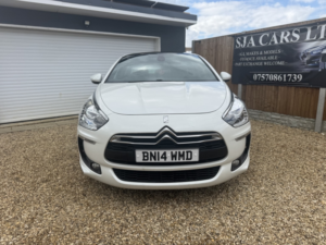 2014 Citroen Ds5 2.0 Hdi Dstyle in White — image 2