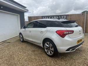 2014 Citroen Ds5 2.0 Hdi Dstyle in White — image 6