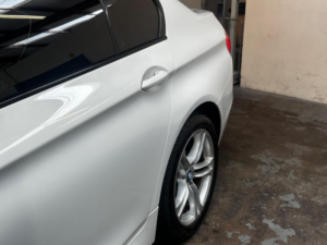 2015 BMW 5 Series 2.0 520d M Sport Euro 6 (s/s) 4dr in White — image 6
