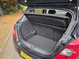 2013 Vauxhall Corsa 1.2 16v Sxi Hatchback 5dr Petrol Manual Euro 5 (a/c) (85 Ps) in Black — image 6