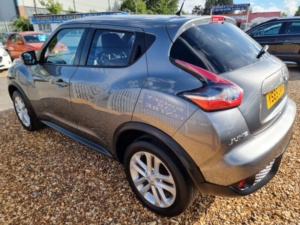 2015 Nissan Juke 1.2 Dig-T Acenta Premium Euro 6 (s/s) 5dr in Grey — image 5