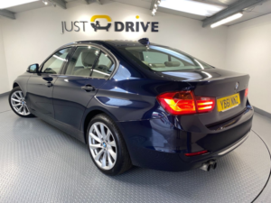 2012 BMW 3 Series 2.0 328i Modern Saloon 4dr Petrol Auto Euro 5 (s/s) (245 Ps) in Blue — image 3