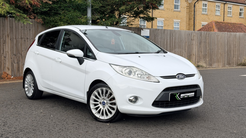 2012 Ford Fiesta 1.4 Titanium in White — image 1