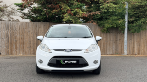 2012 Ford Fiesta 1.4 Titanium in White — image 6
