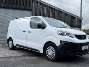 2017 Peugeot Expert 2.0 Bluehdi 1400 Professional in White — image 3