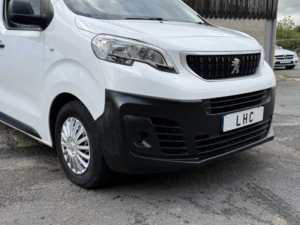 2017 Peugeot Expert 2.0 Bluehdi 1400 Professional in White — image 4