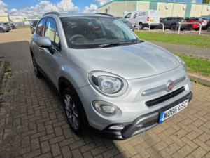 2017 Fiat 500x 1.6 500x Off-Road Look 1.6 Multijet Ii 120hp Cross in Grey — image 2