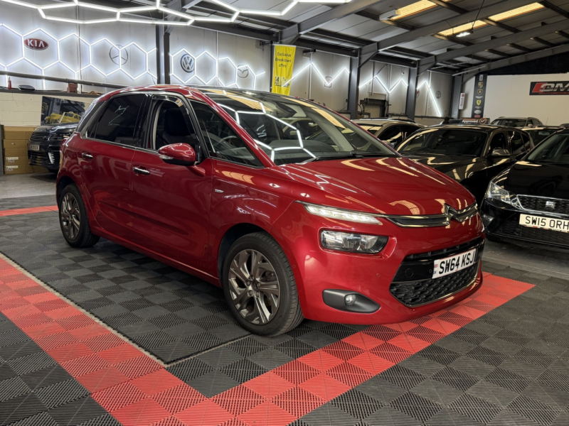 2014 Citroen C4 Picasso 1.6 E-Hdi Exclusive+ in Red — image 1