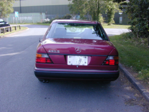 1992 Mercedes-Benz 260 Ref 8682 - Mercedes Benz W124 260e Petrol Automatic – Air Con (rhd - Fresh Japanese Import) in Red — image 5