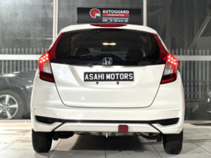 2017 Honda Jazz 1.3 I-Vtec Se CVT Euro 6 (s/s) 5dr in White — image 4