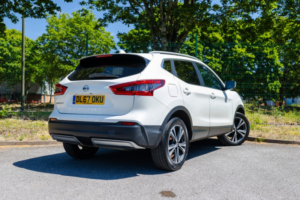 2017 Nissan Qashqai 1.2 Dig-T N-Connecta in White — image 4