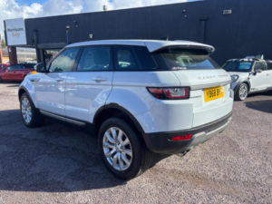 2018 Land Rover Range Rover Evoque 2.0 Ed4 Se Fwd Euro 6 (s/s) 5dr in White — image 2
