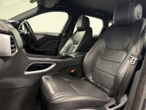 2016 Jaguar F-Pace 2.0 D180 R-Sport Auto in Grey — image 3
