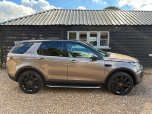 2016 Land Rover Discovery Sport 2.0 Td4 Hse Luxury Auto 4WD Euro 6 (s/s) 5dr in Brown — image 3