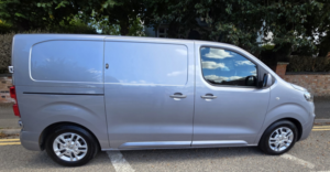 2021 Vauxhall Vivaro 1.5 Turbo D 2700 Sportive in Grey — image 3