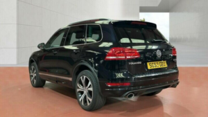 2013 Volkswagen Touareg 3.0 Tdi V6 Bluemotion Tech R-Line Tiptronic 4WD Euro 5 (s/s) 5dr in Black — image 4